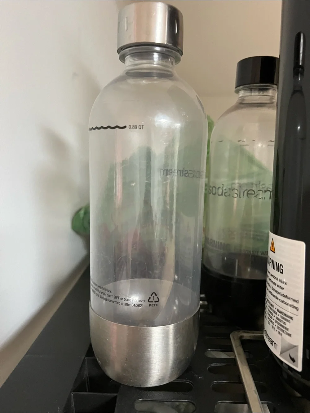 Black Sparkling Water Maker with Clear PET Bottle